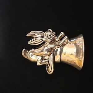 Bunny brooch pendent marked MJ